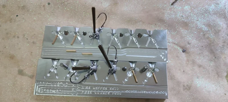 flipping jig mold