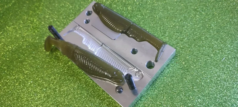 open pour swimbaits mold