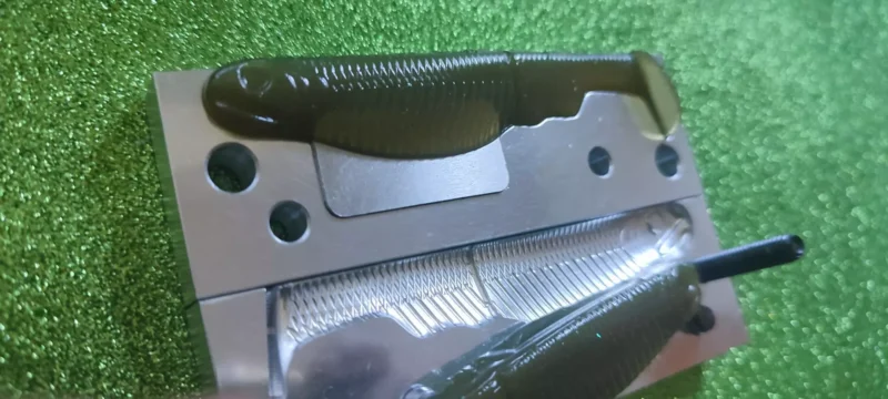 open pour swimbait mold