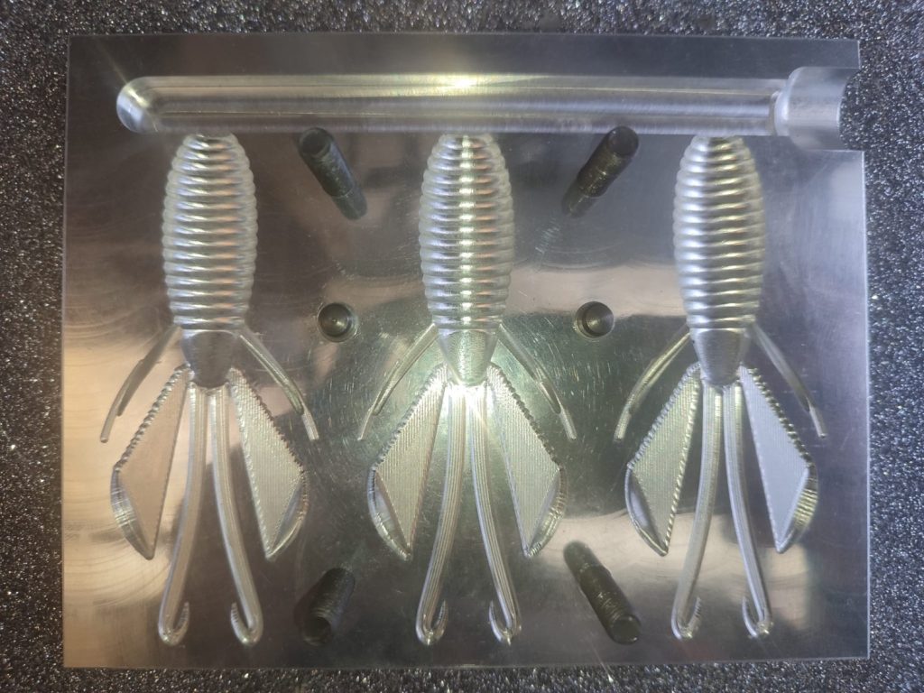 BT Stinger jig 3,2" (3 cavity Mold) - BaiTech