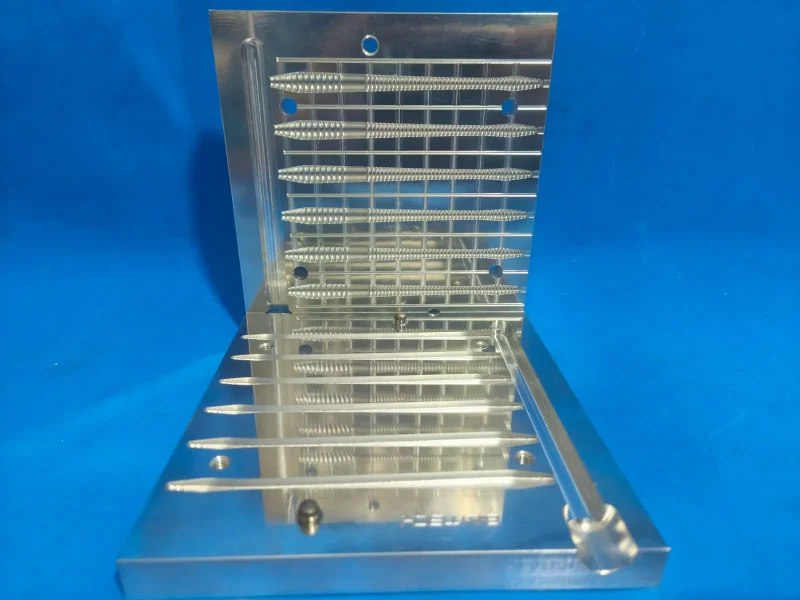 bait worm fns mold