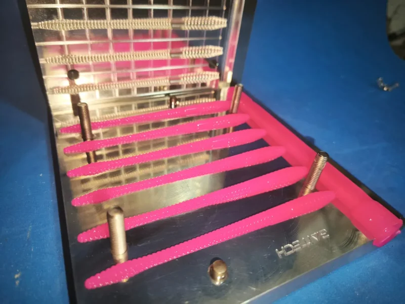 molde lombriz de aluminio